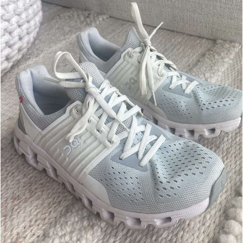 On Running Cloudswift Glacier Grey White Womens Size 7